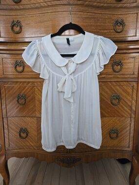 Cream Peter Pan Collar Tie-Front Button Up Blouse